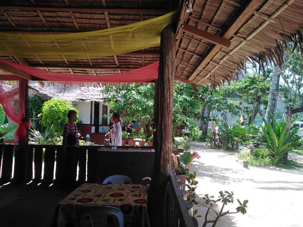 Why Not Restobar Cottages Sabang  Bagian luar foto
